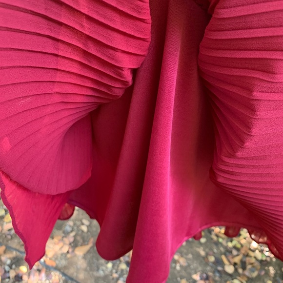 Lulu’s Burgundy Red Ruffle Layer Midi Dress - Picture 4 of 8